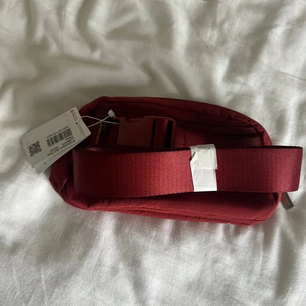 🆕❤️ Lululemon Everywhere Belt Bag Terra Orange